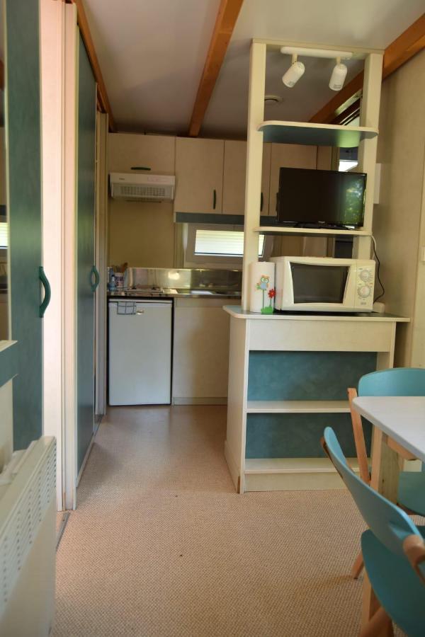 Bungalows, Camping Vega De Francia Sotoserrano Ngoại thất bức ảnh