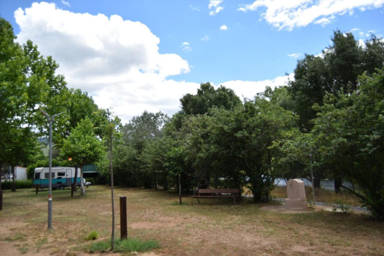 Bungalows, Camping Vega De Francia Sotoserrano Ngoại thất bức ảnh